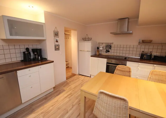 Haus 1795 Sperber * 부스트로우